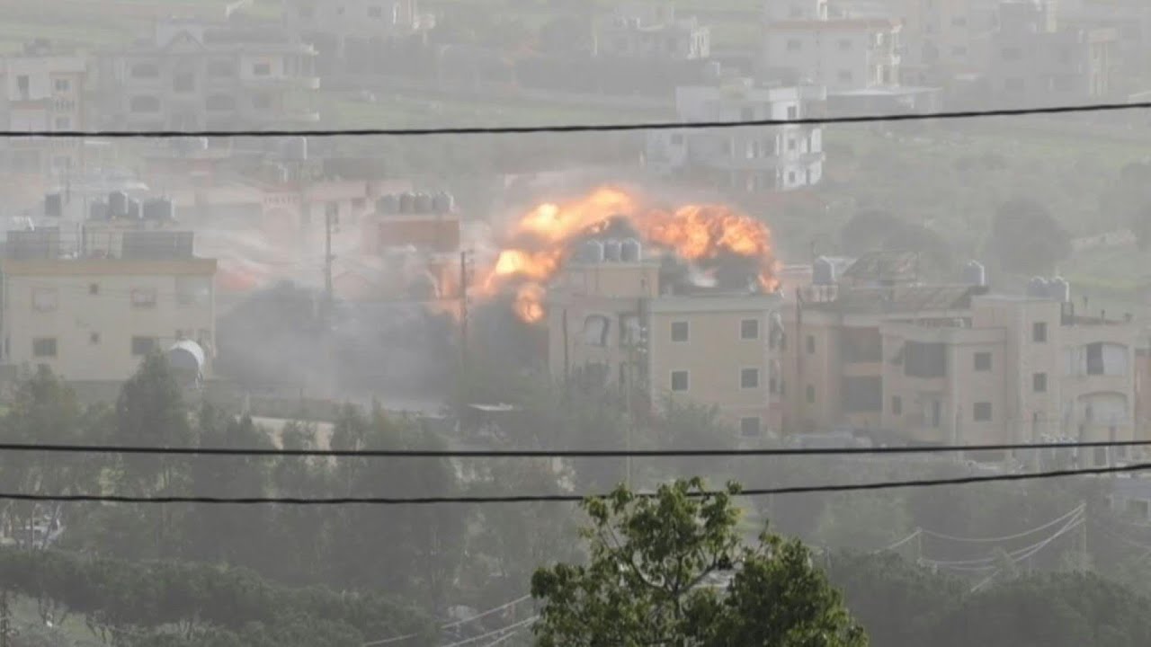 Israeli strikes hit southern Lebanese village | AFP