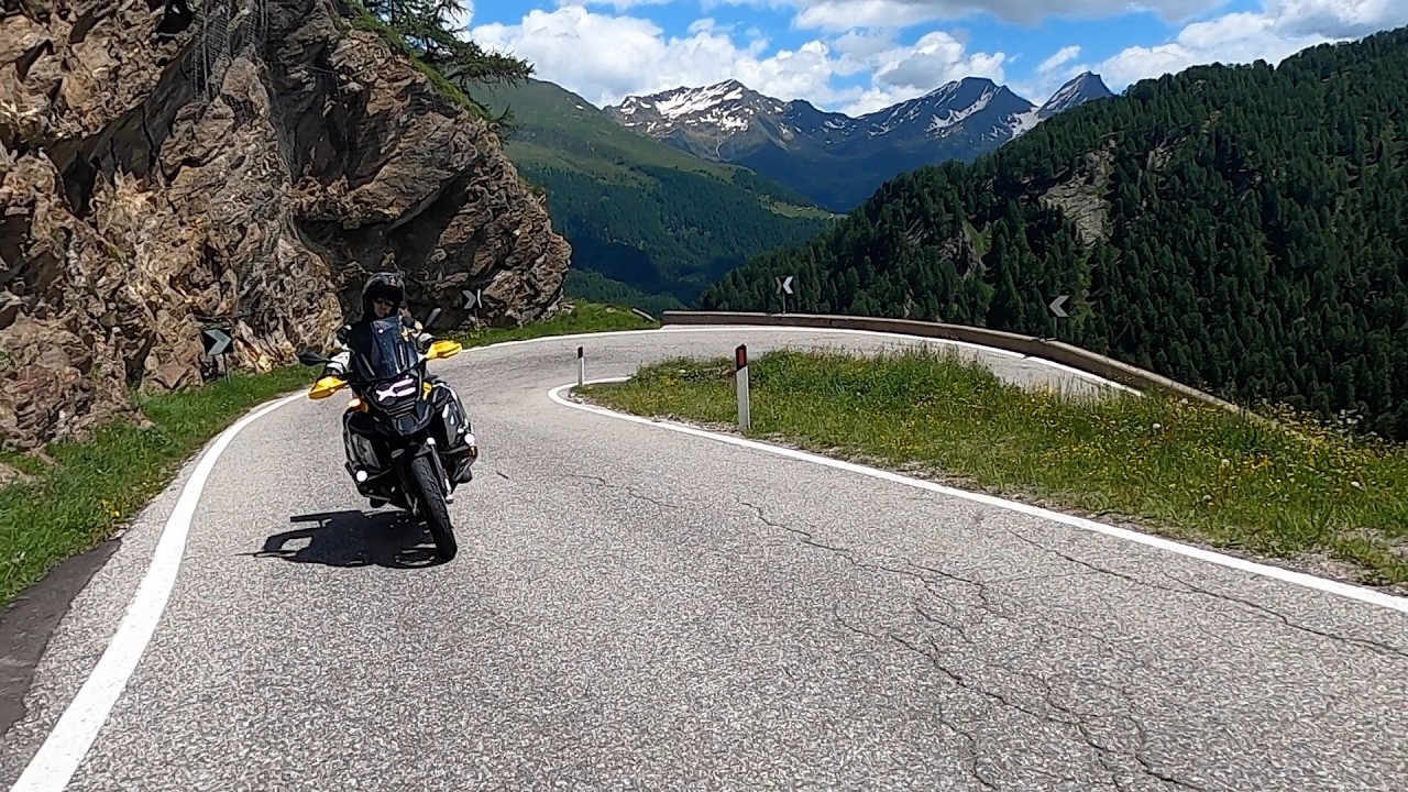 BMW R1250 Timmelsjoch