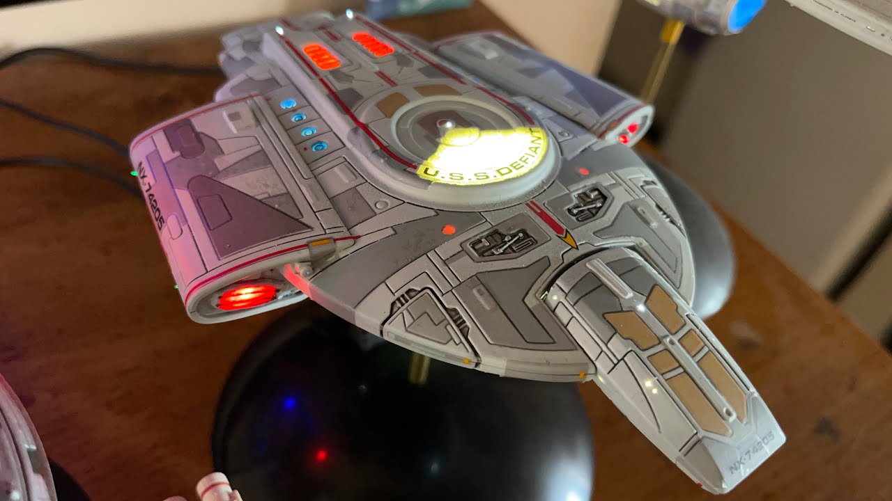 USS Defiant NX-74205 1/1000 scale model Lighting Tutorial (Part 2 of 5) LED Demo/Installing Lights