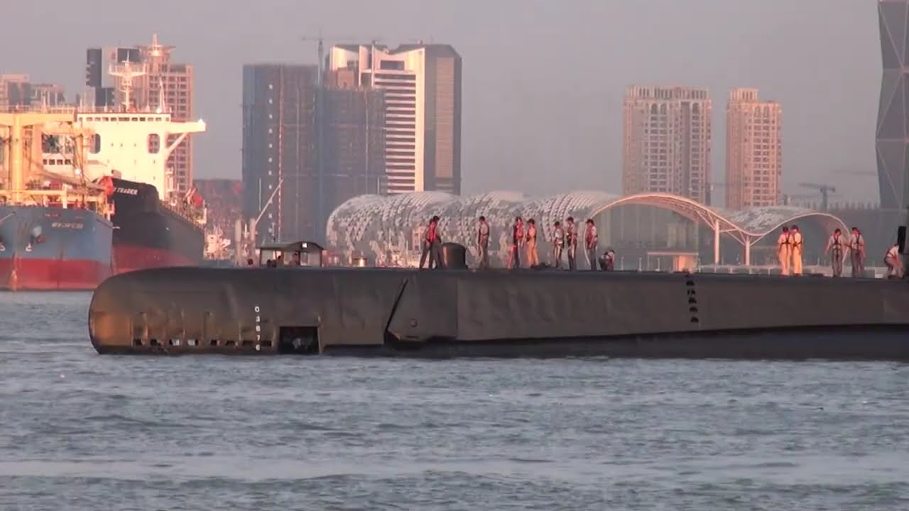 海獅潛艦出港臉書版