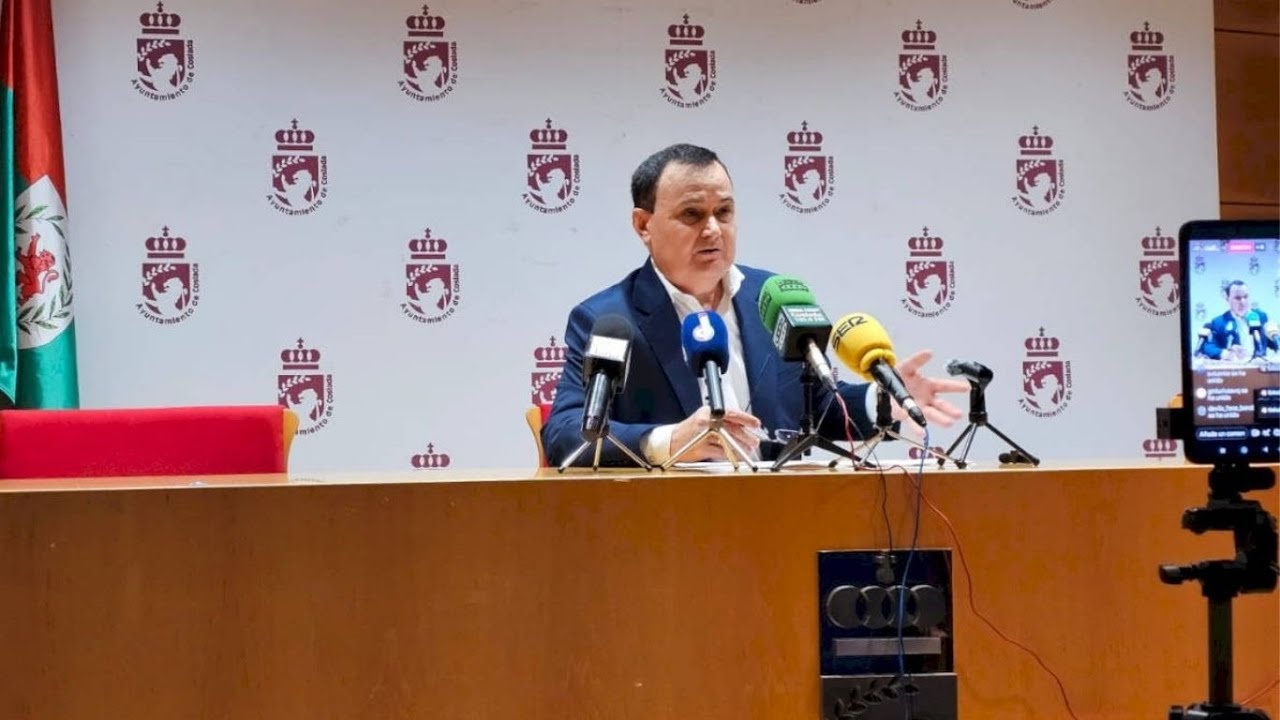 El alcalde de Coslada comparece ante la prensa por la crisis del equipo gobierno