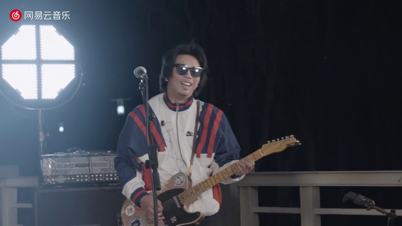 纯粹乐队 PURE BANDS 系列演出第九期刺猬身上的刺来面对现实,那用摇滚来保护少年心
