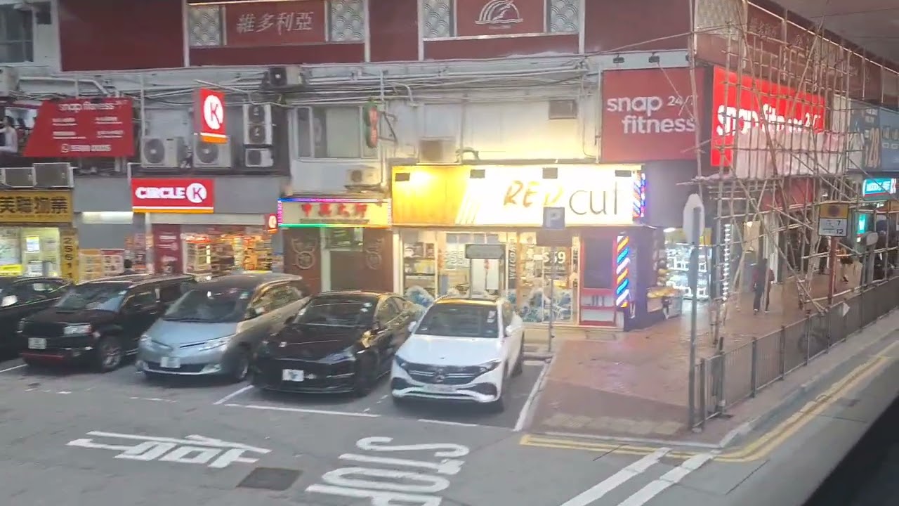 男人車手玩英皇道 城巴2A長康街→北海中心 69000 TZ9333
