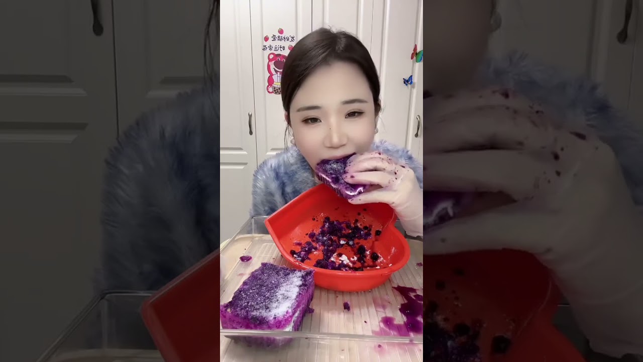 #Voice-controlled ice eating#Unzip the video#Eat ice#Chewing sound#The ice lover Yangn