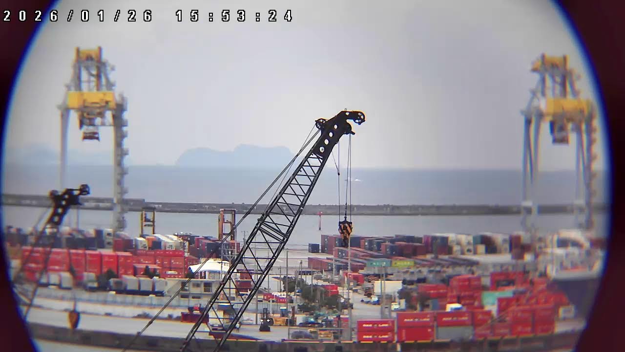 🟤🛳️🚚 #はたらく港  那覇新港   LIVE コンテナ OKINAWA  NAHA PORT  コンテナ船 ガントリークレーン