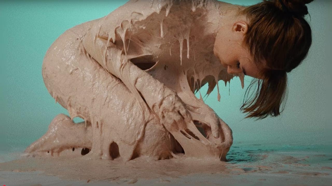 OTTOBRE - a letto sveglia (Visual Video)