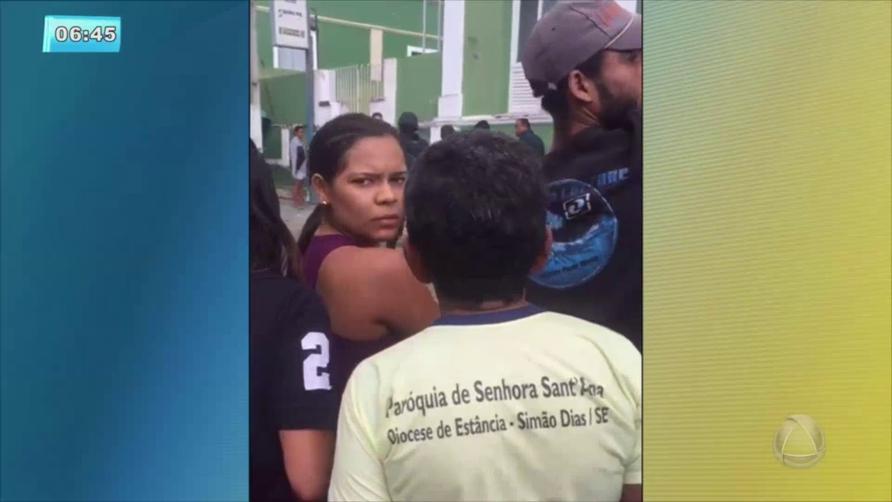 Homem faz servidor público de refém em Simão Dias por mais de três horas - BALANÇO GERAL MANHÃ