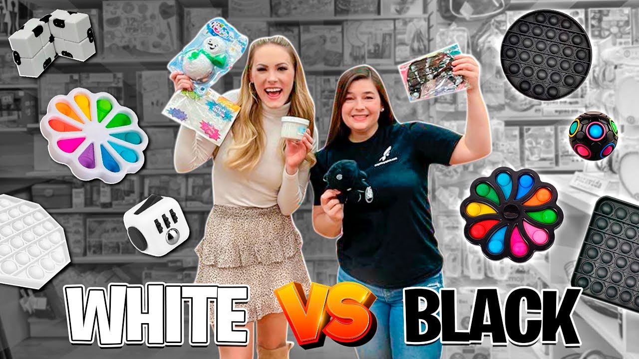 Black VS White Fidget Challenge with @PurpleStars02 and @Mrs. Bench 🤩🥳🖤🤍
