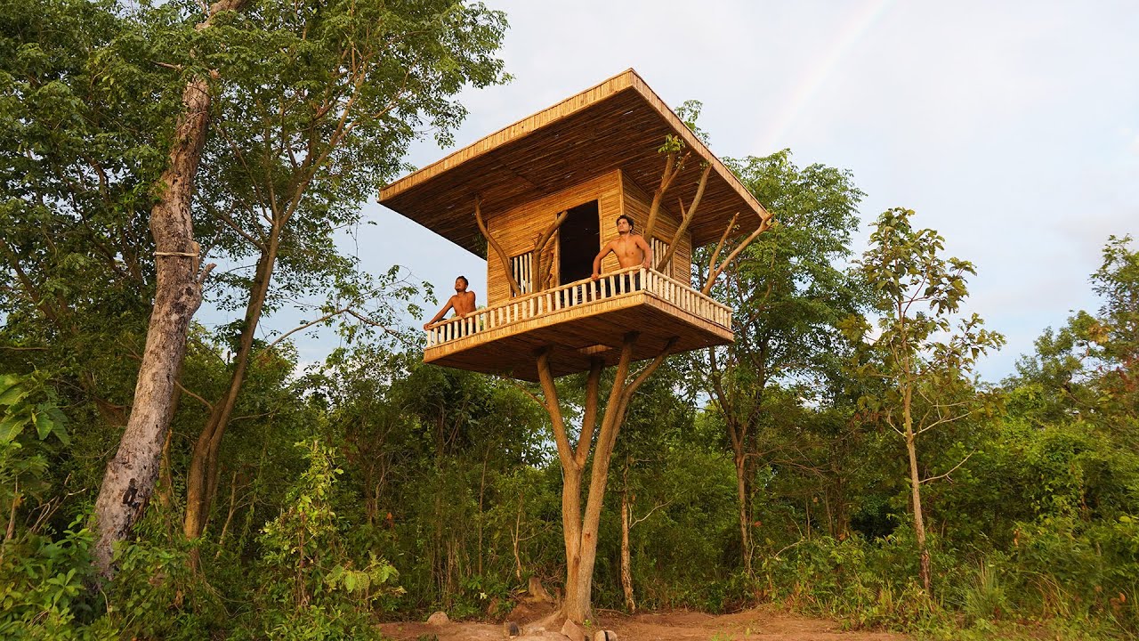 Build a Luxury Bamboo Survival House On a 9m Tree In 60 Days