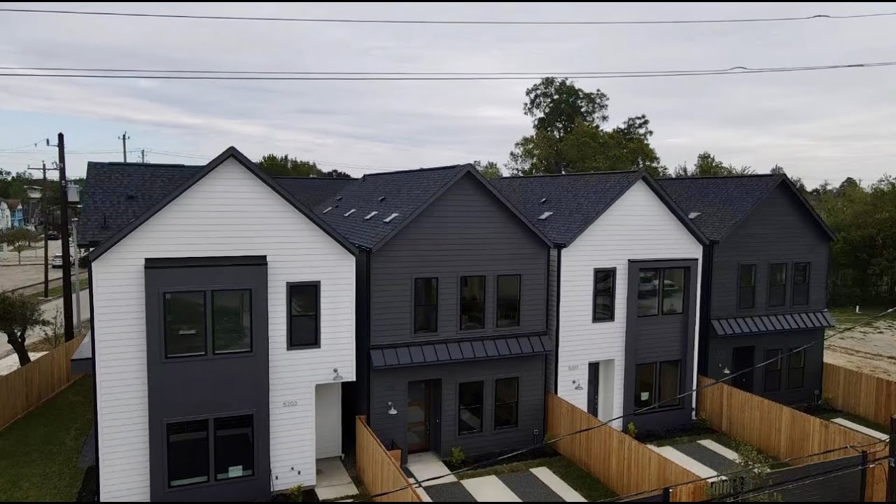 Contemporary two story home in Houston, Texas under $450,0000 | Houston Real Estate