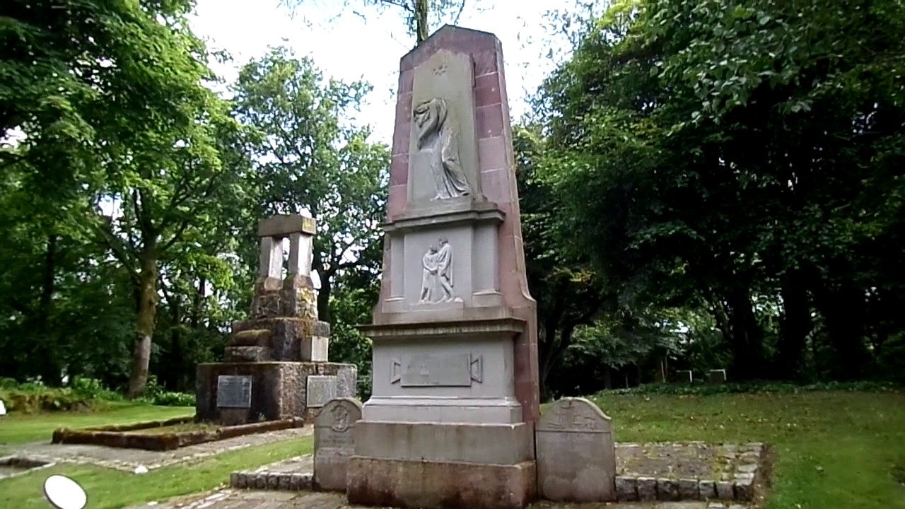 Highland Mary's Memorial, Greenock Cemetery