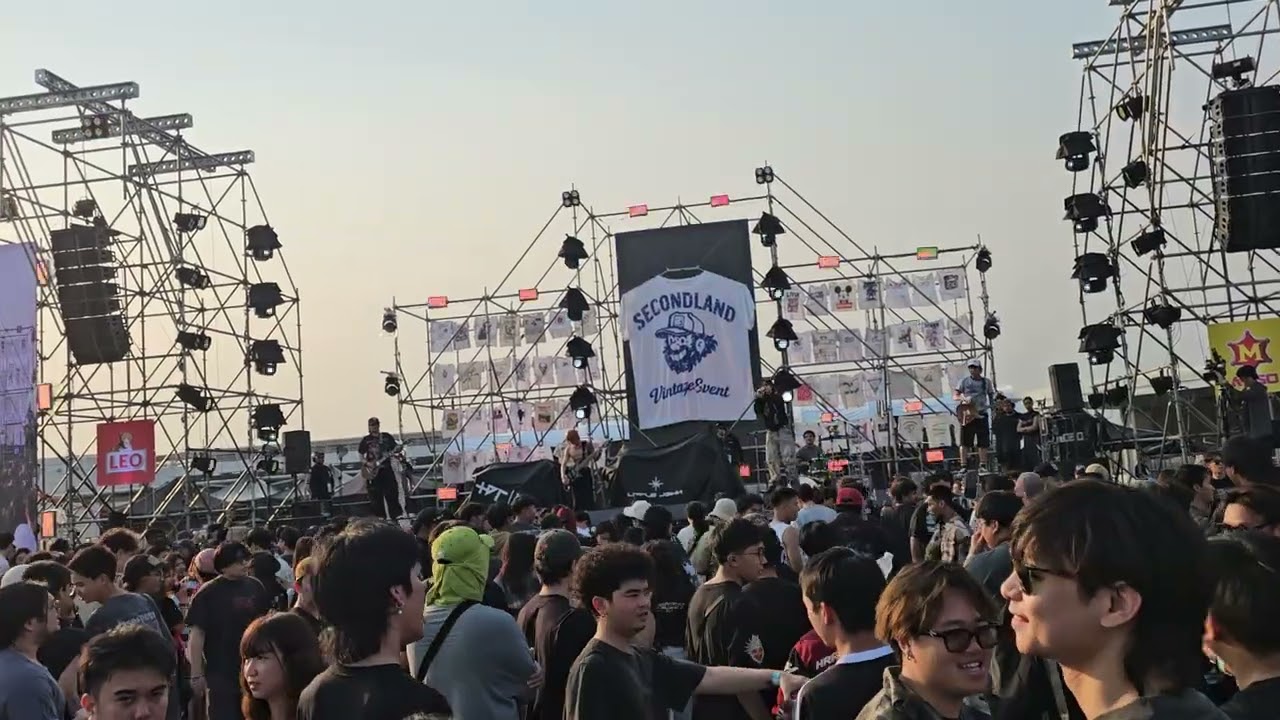 ราชา - Bomb At track Live at Secondlandแดนมือสอง แฟชั่นไอ์แลนด์ 