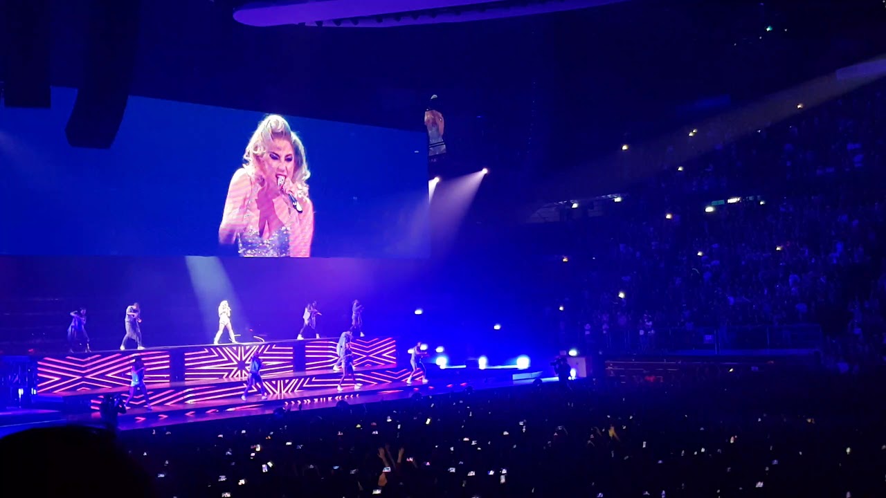 LADY GAGA | Telephone / [Live In Milan 18.01.2018 Joanne World Tour]