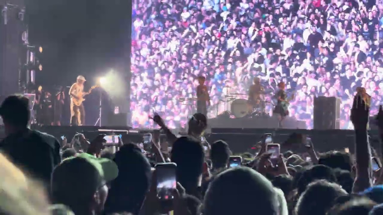 Turnstile - Birds @ Lollapalooza Chile 2026
