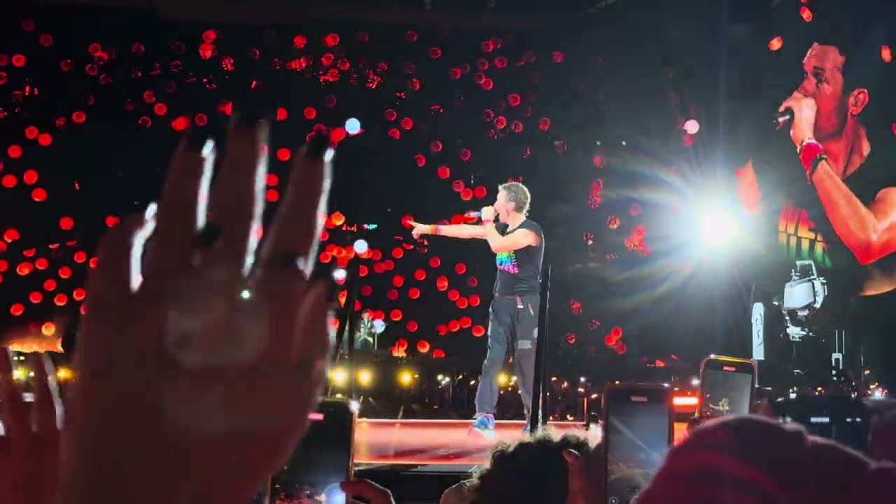 Coldplay - Fix You (Live at Hard Rock Stadium, Miami - July 27, 2025)
