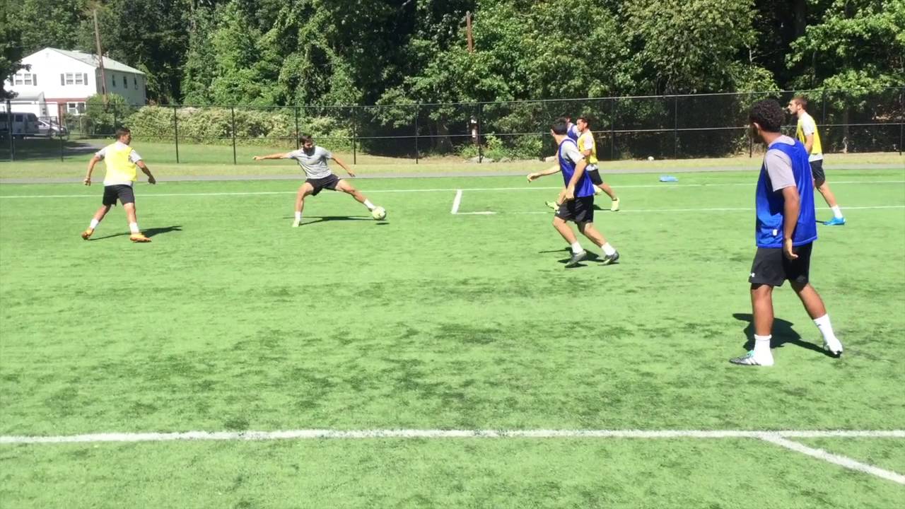 1 Touch 8v4 Possession: Improving Speed of Thought