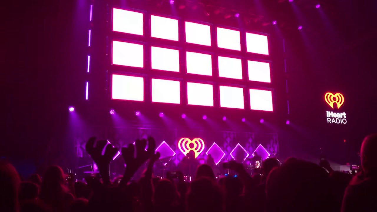Jonas Brothers - Only Human [iHeart Jingle Ball 2019, Chicago]