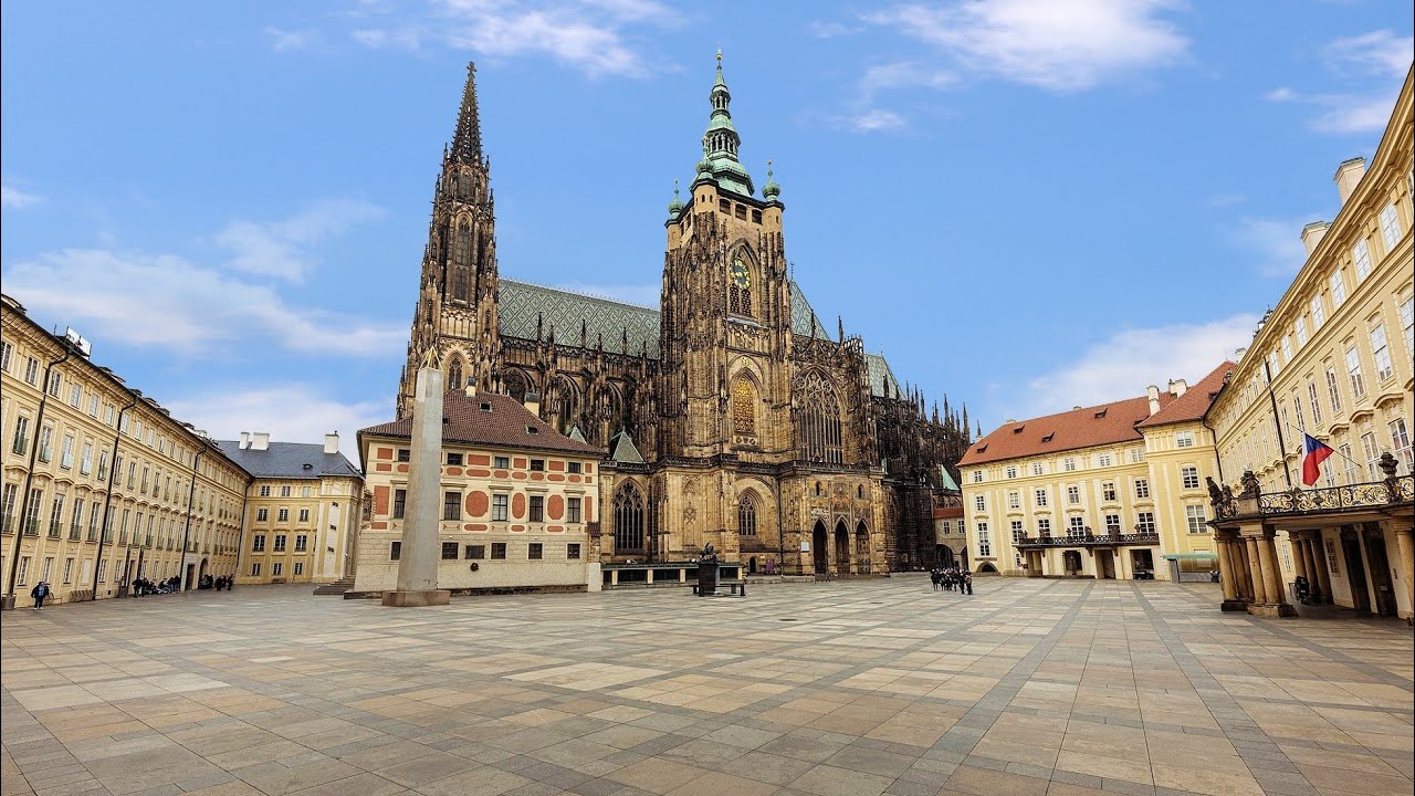 PRAGA 2024.  Hradczany  -  Zamek Praski