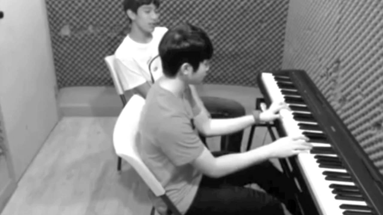 SEVENTEEN FMV : Lee Jihoon a.k.a Woozi Playing Piano 세븐틴 우지 이지훈 보보 피아노 from 17TV