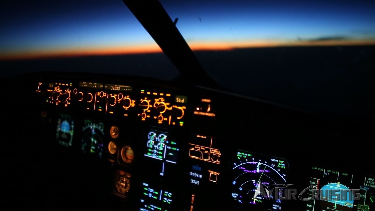 Views from the Flight Deck 4K - Airline Pilot