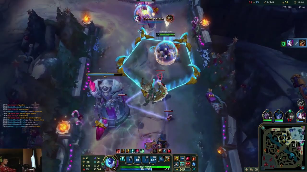 MASTER VAYNE WITH YUMMI ON HER?NO PROBLEM