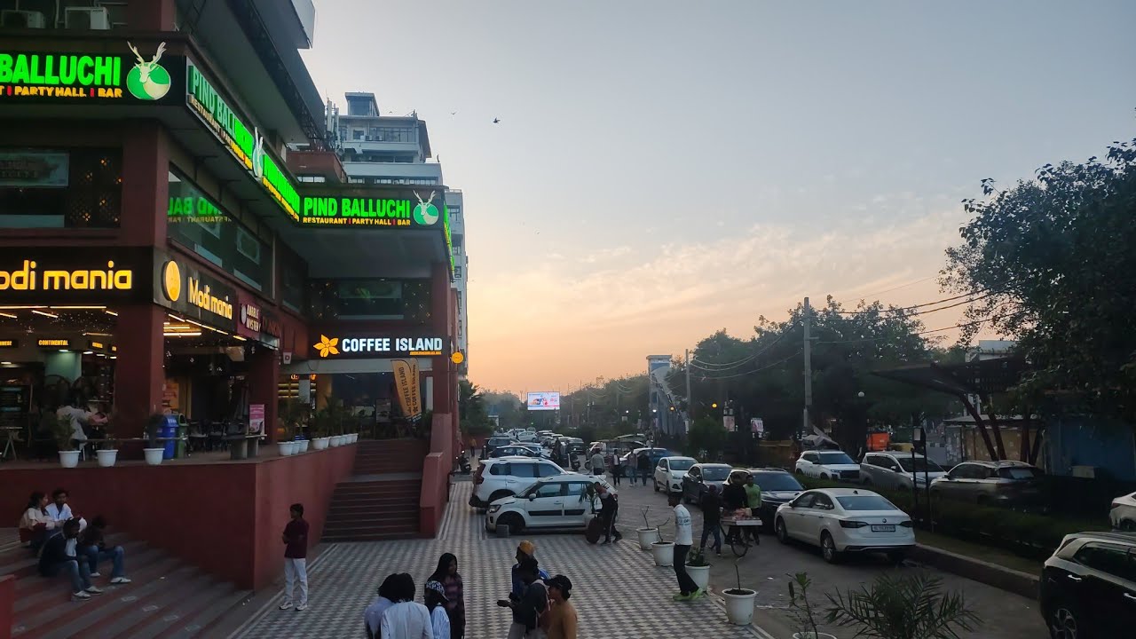 Explore a very cute cafe today in Netaji Subhash place 