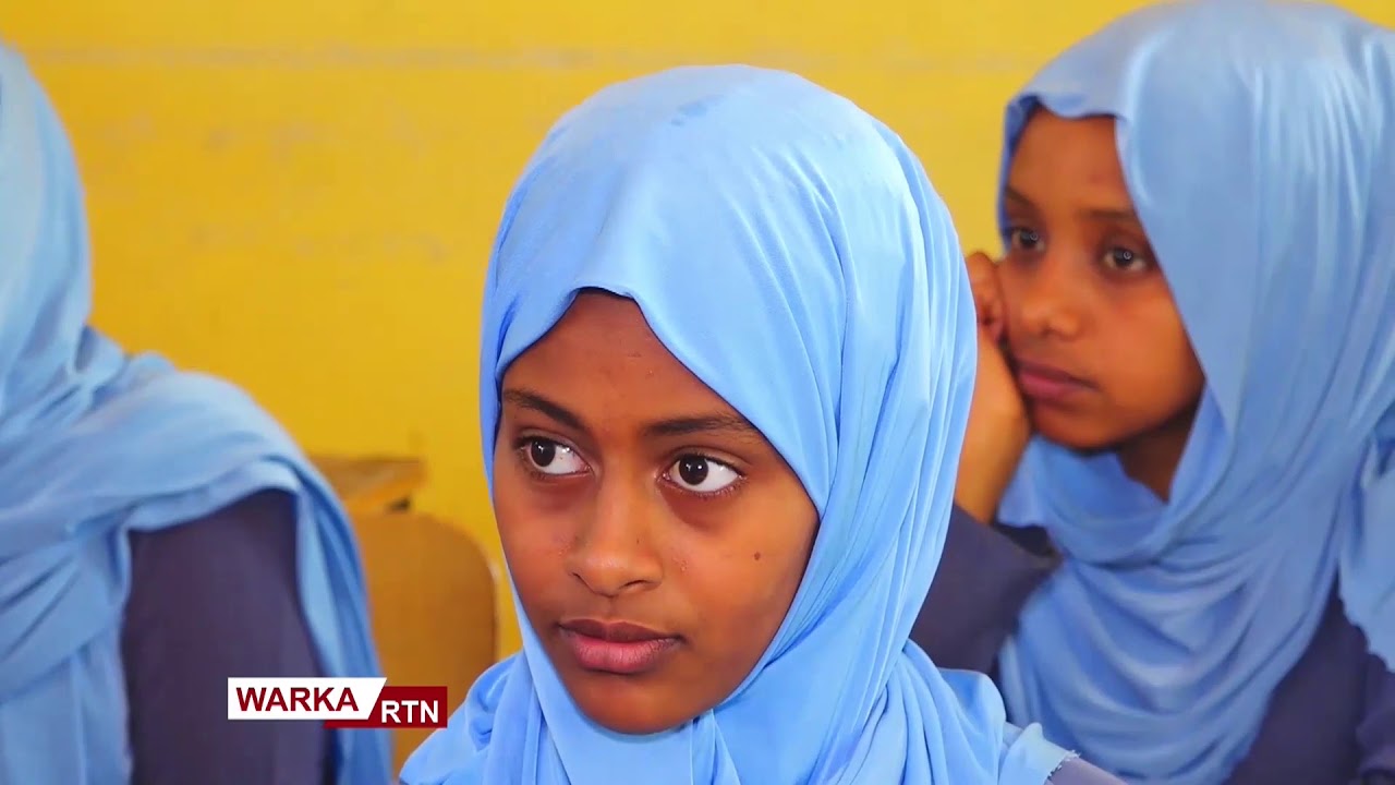 Masuuliyiin ka tirsan Ismaamulka Harar ayaa u guur galay xarumaha waxbarashada Ismaamulkaas