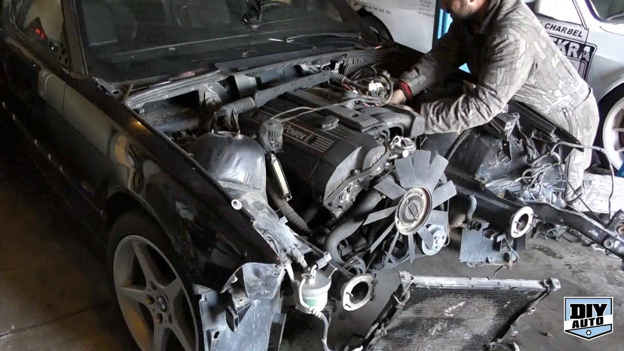 E28 Engine Swap Timelapse