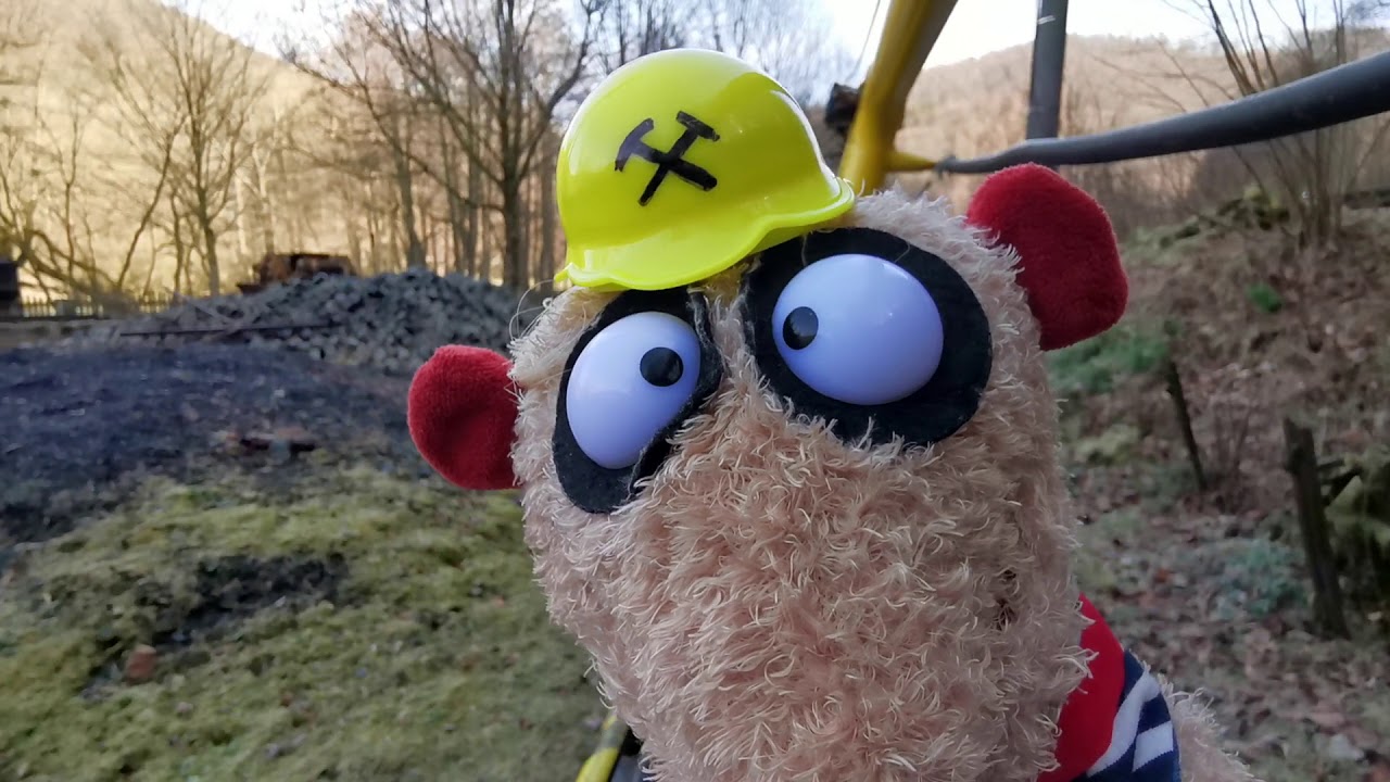 Sid der Entdecker 👁️🔍im #rabensteinerstollen #netzkater  #sid #sidderentdecker #fun #spa&szlig; #kinder