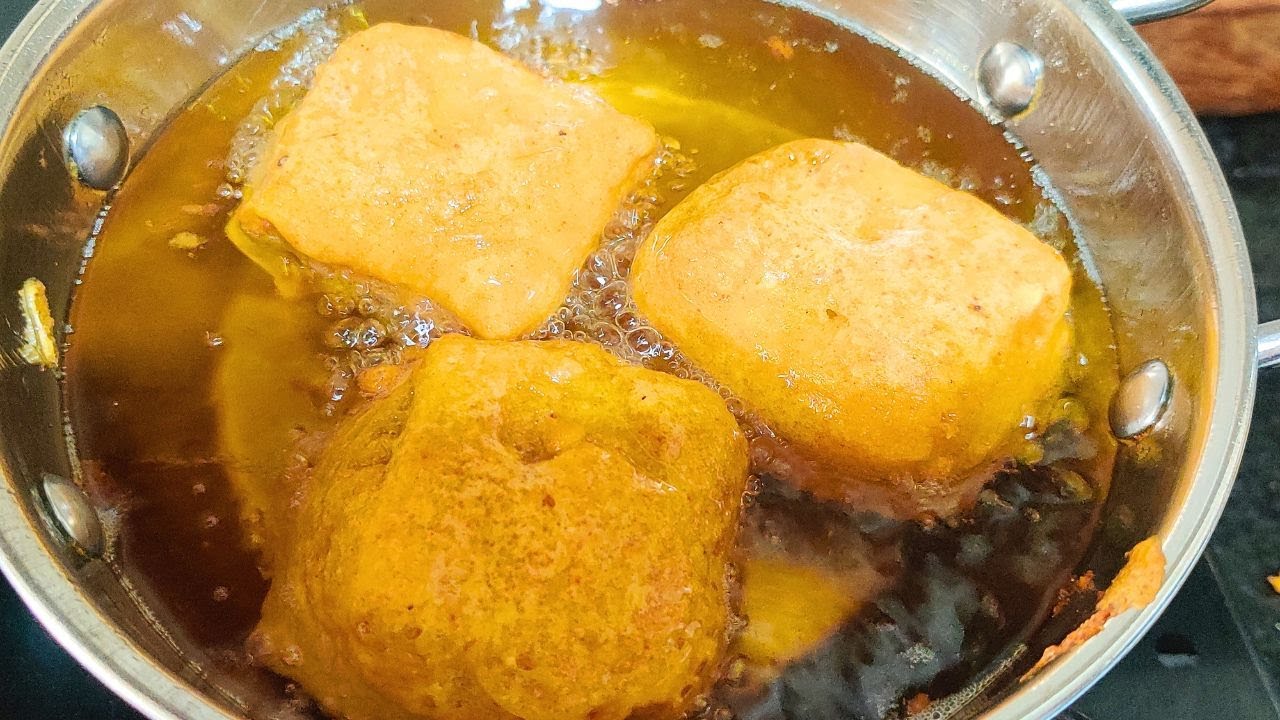 हलवाई जैसा ब्रेड पकौड़ा मम्मी की स्टाइल से | Potato Bread Pakoda | Vijay Haldiya