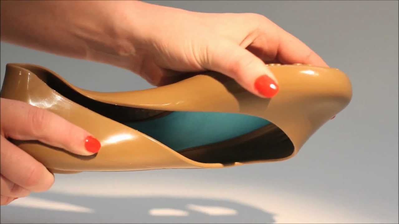 OKA b. Ballet Flats
