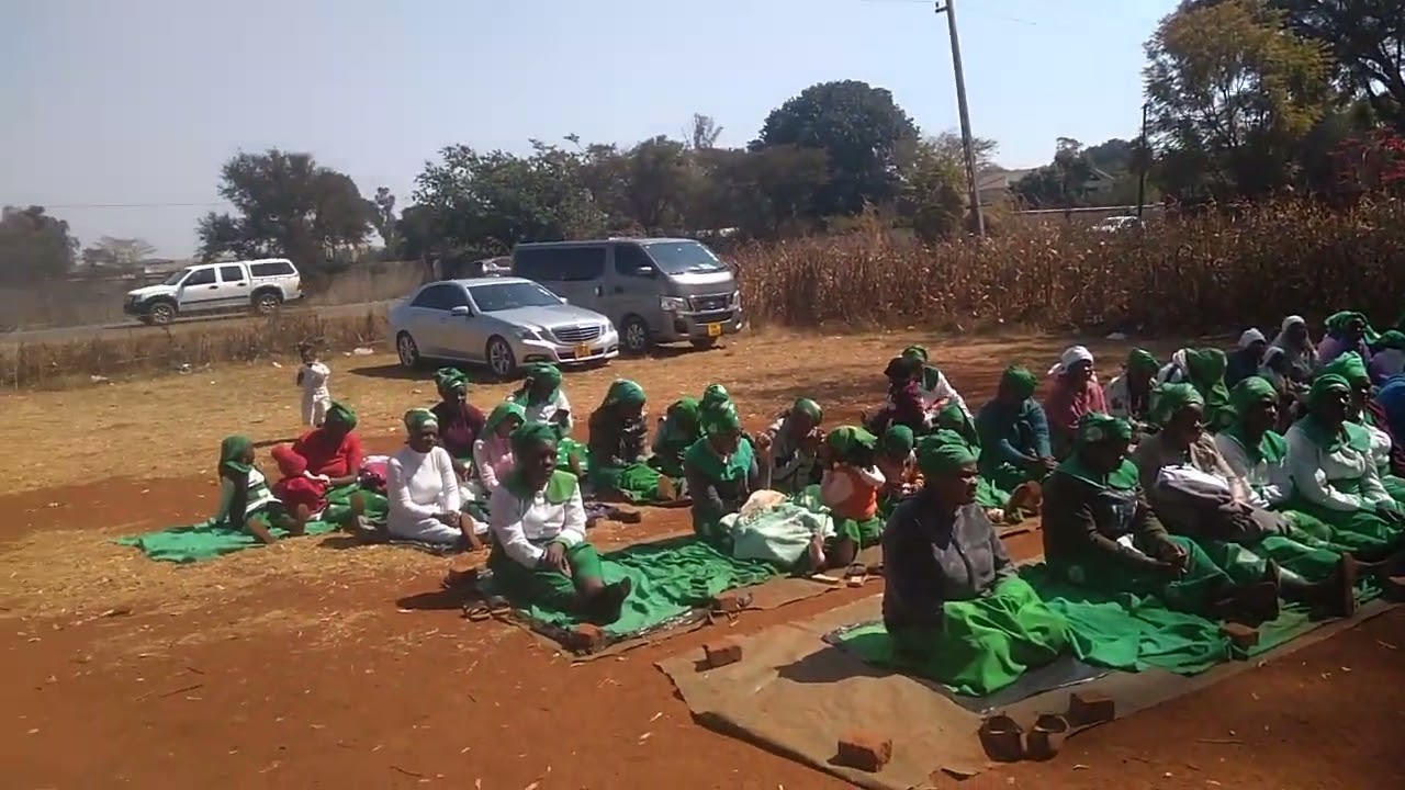 Mharidzo Mai Anold New Ruponeso Apostolic Church @AlbanyTumbare