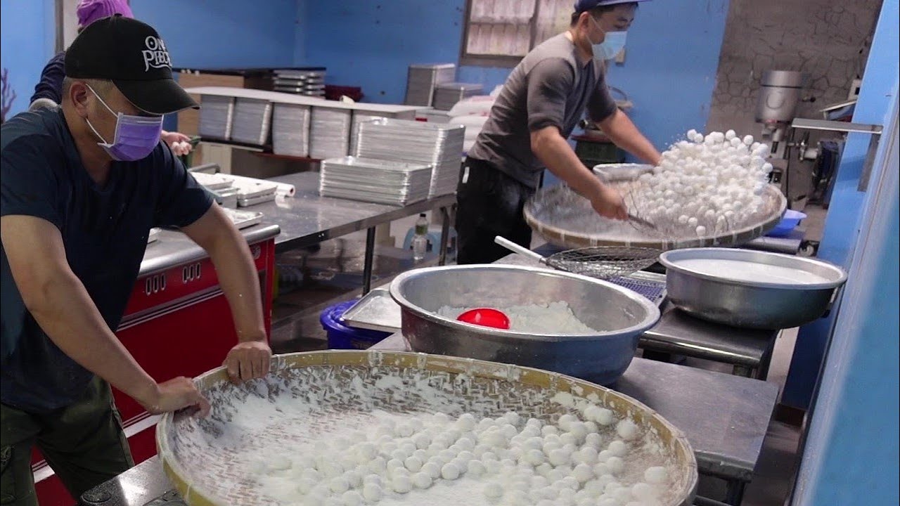 日賣數千顆手搖『元宵』!!! | 台灣節慶美食-元宵節 | 台北通化街夜市-御品元