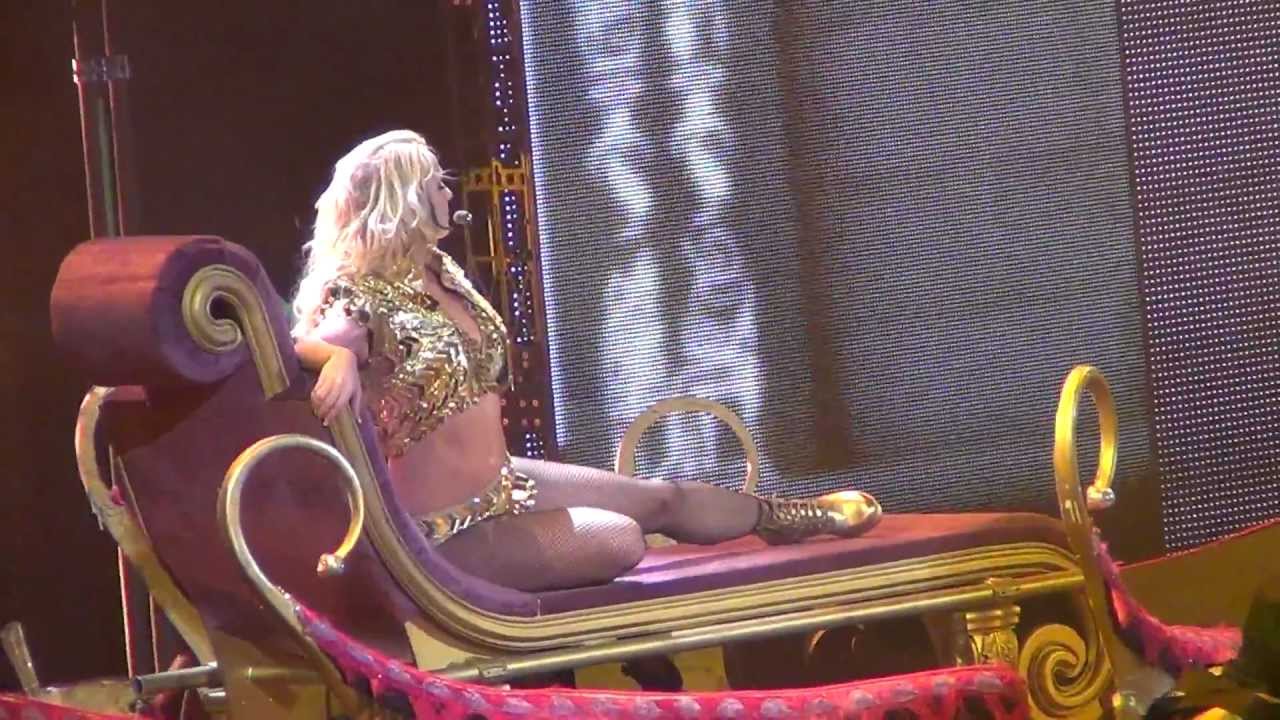 Britney Spears -Gimme more @ Globen, Stockholm, Sweden