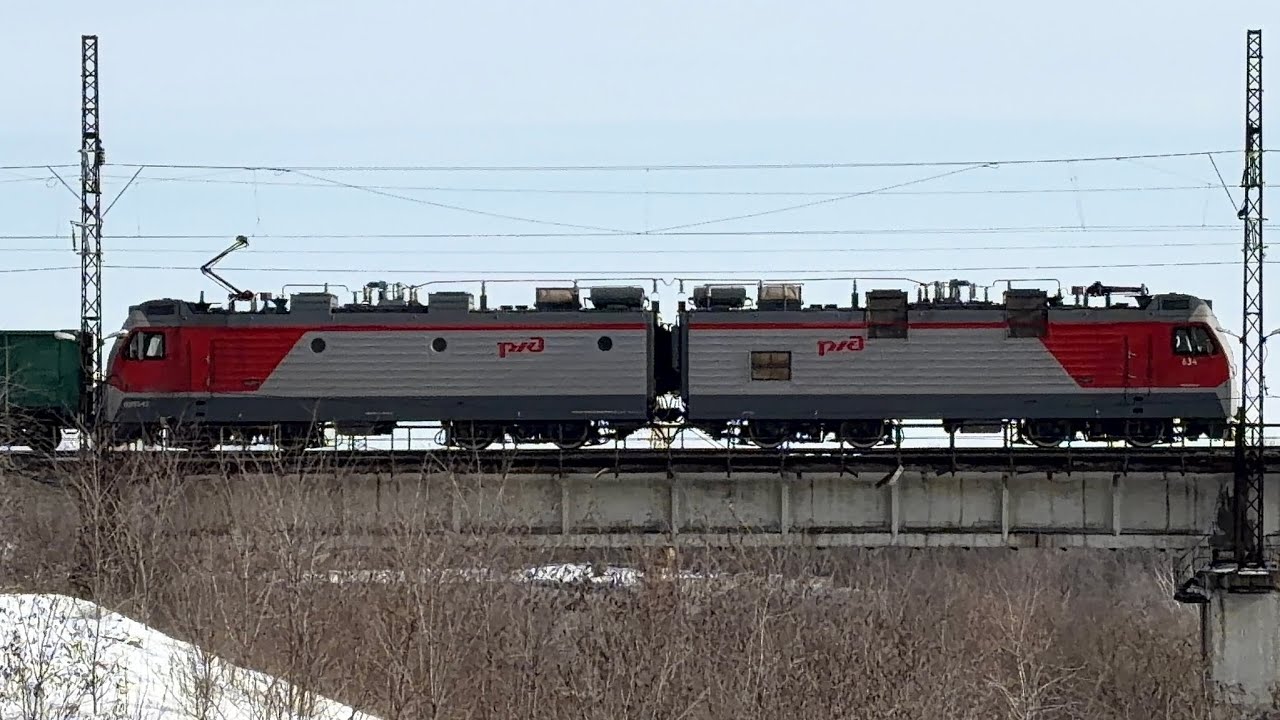 Электровоз 2ЭС5К-634 ”Ермак