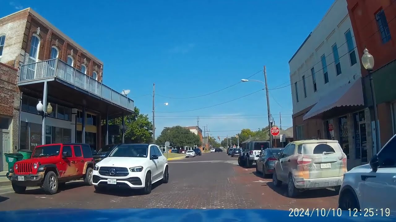 Gainesville, TX - Old Town Downtown - Dashcam Video
