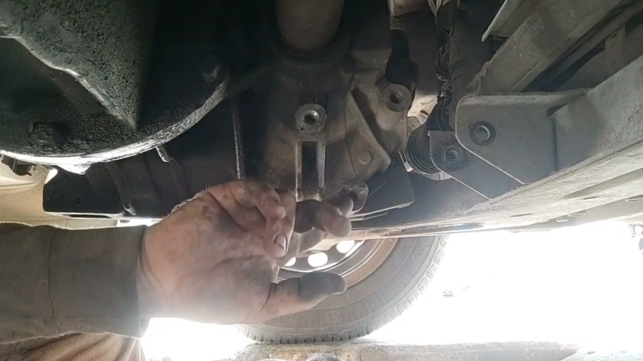 reemplazo de soporte de motor inferior de Ford fiesta ikon