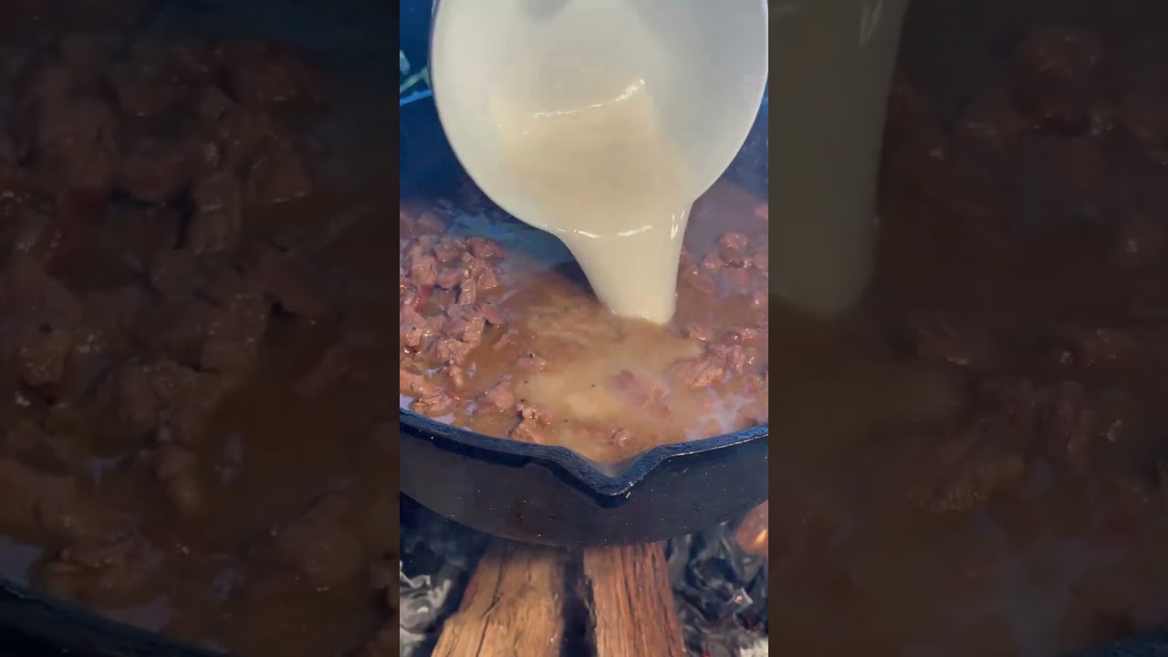 Carne Guisada y Cheddar Empanadas Recipe by Al Frugoni | BBQGuys