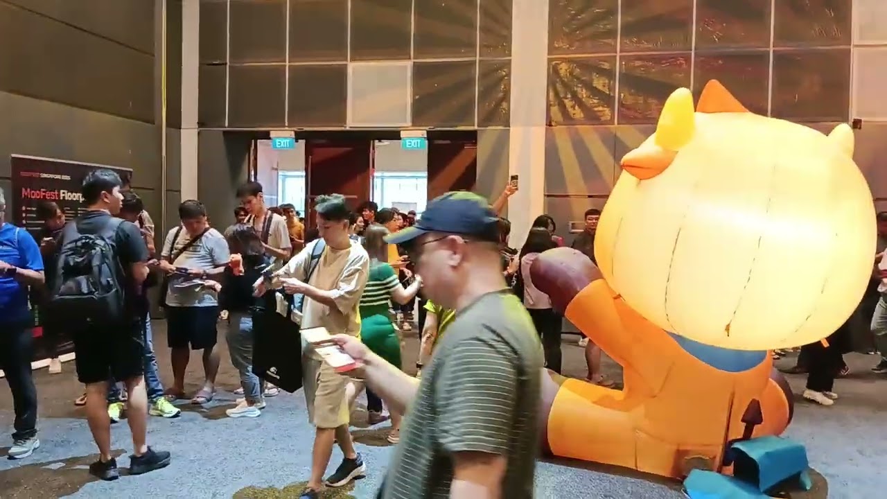 Huge Crowd At Moomoo Singapore MooFest 2025 At Suntec City