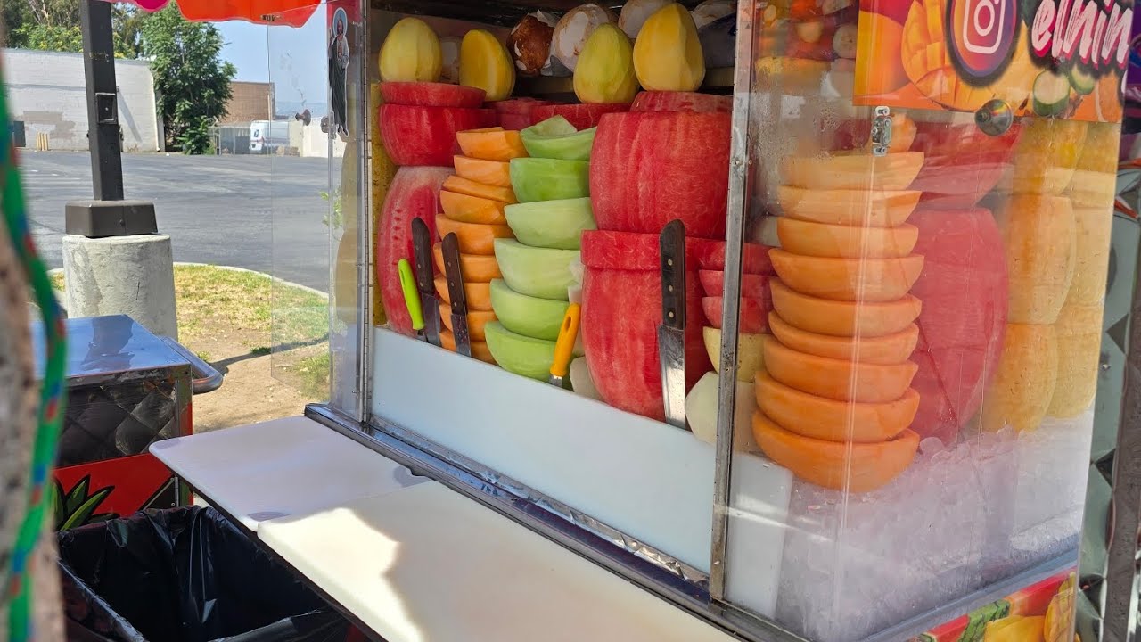 &iexcl;Estamos listos para servir fruta con estilo ninja! 🥷🍉