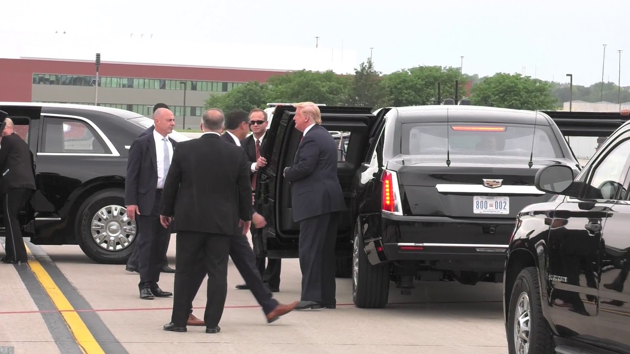 The doors of the US Presidential Limousine Cadillac are THICK! 
