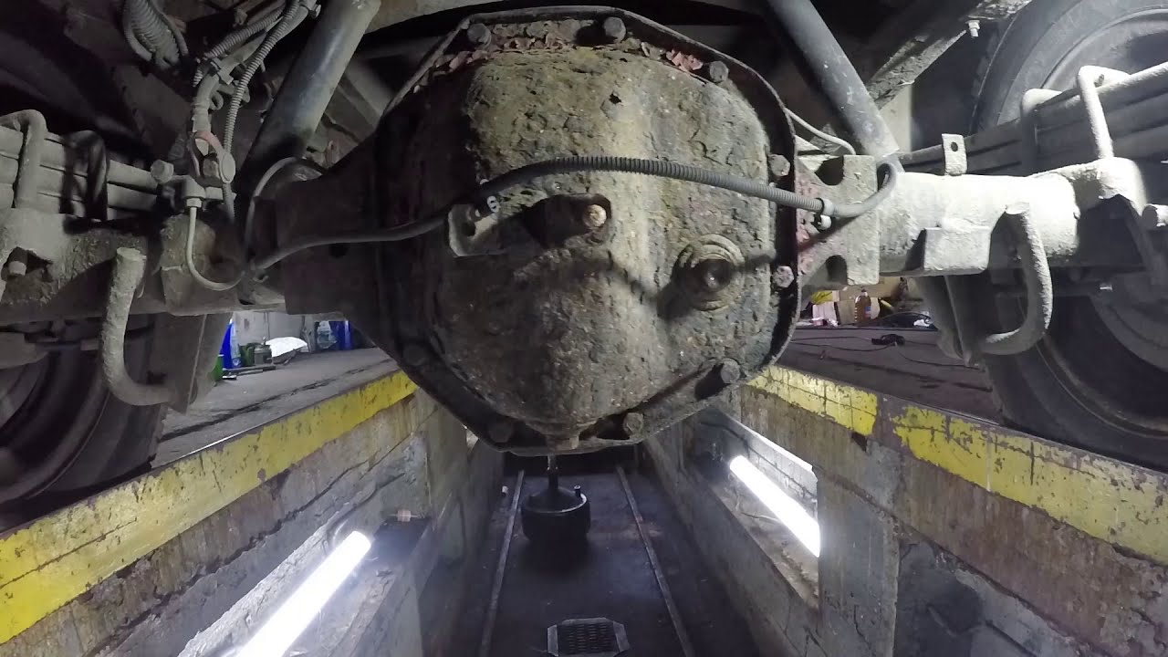 Замена трансмиссионного масла в мосту  ИВЕКО ДЕЙЛИ Спарка
