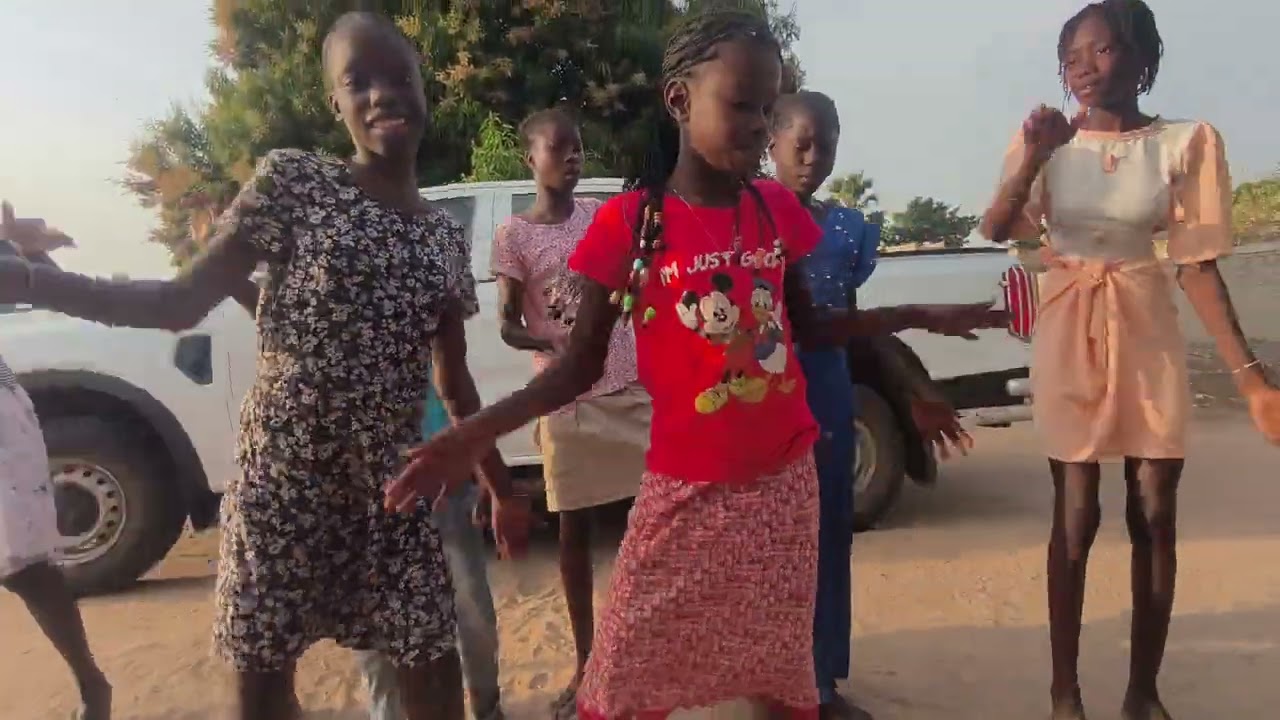 Les danseuses de Sokone 🇸🇳 Sénégal   Jahman Xpress - Arva 