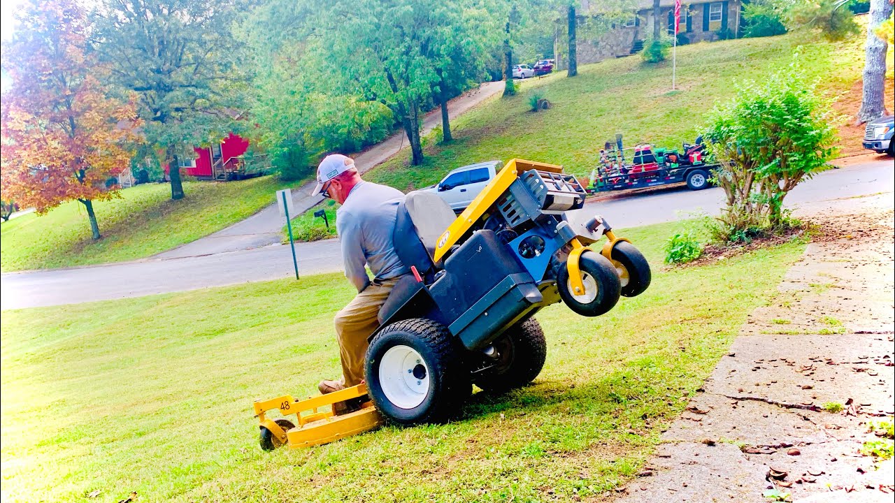 Walker Mower Rep Going Down | Caught on Tape