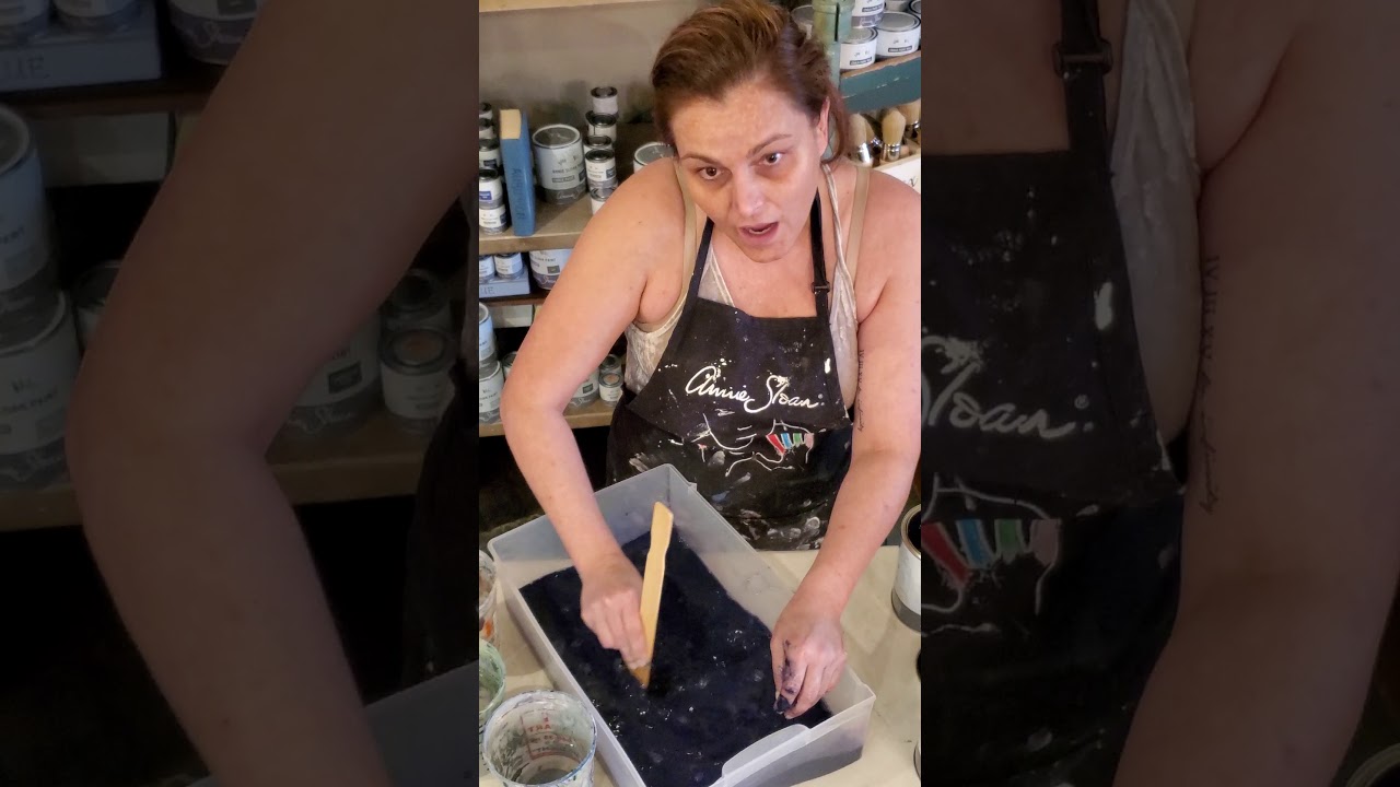 Dying fabric with Annie Sloan Chalk Paint