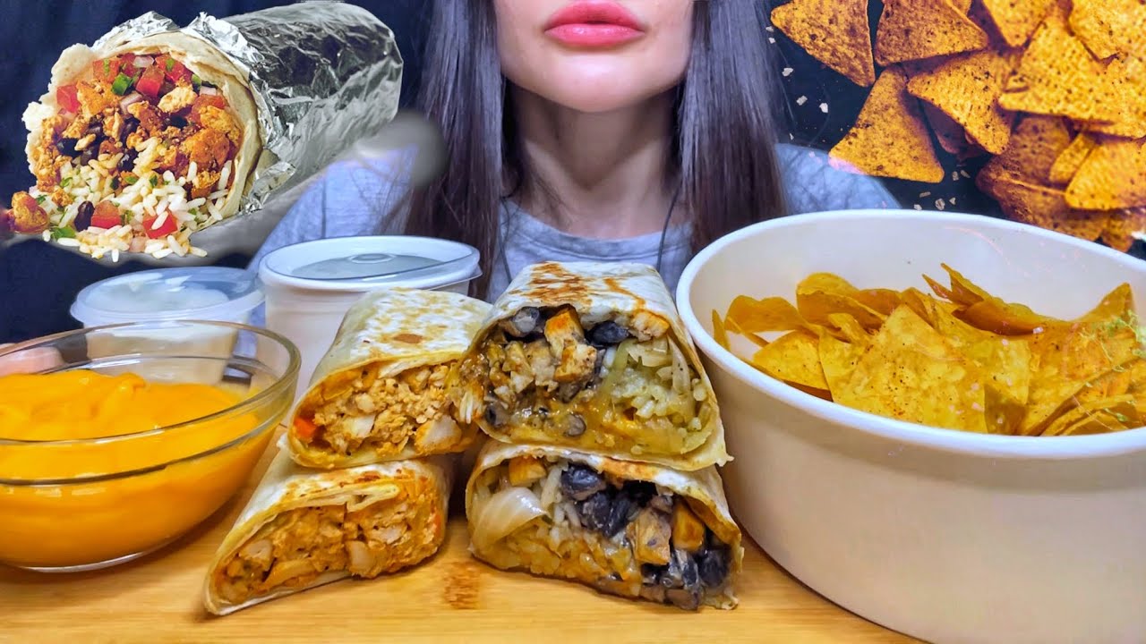CHICKEN BURRITOS + CHIPS NACHOS WITH CHEESE | MEXICAN FOOD | MUKBANG ASMR