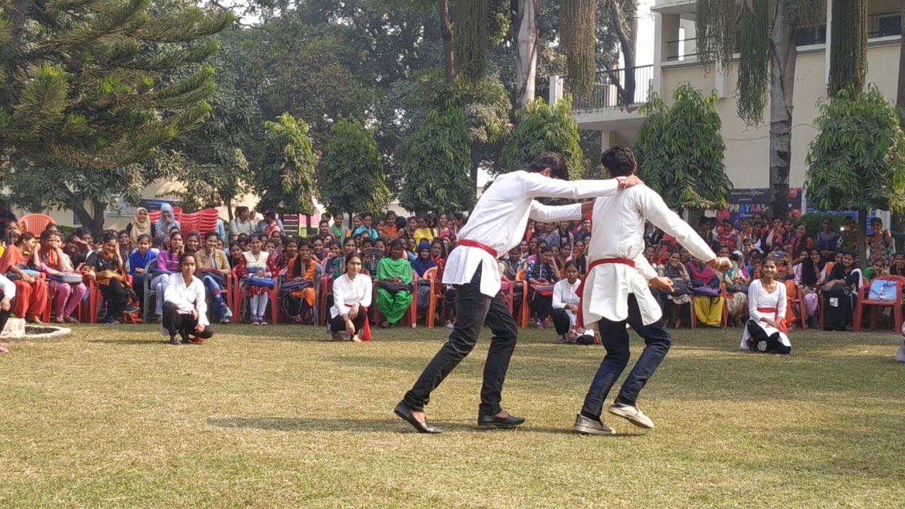 Nukkad Natak on Mobile EK Najriya | Vardhman College Bijnor | Pryaas youth festival|