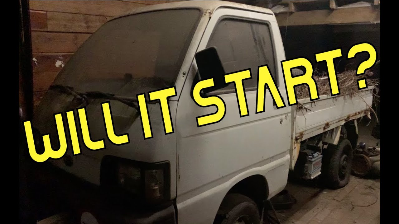 Will it start? Daihatsu Hijet(Japanese) Pick Up Truck Part 1.