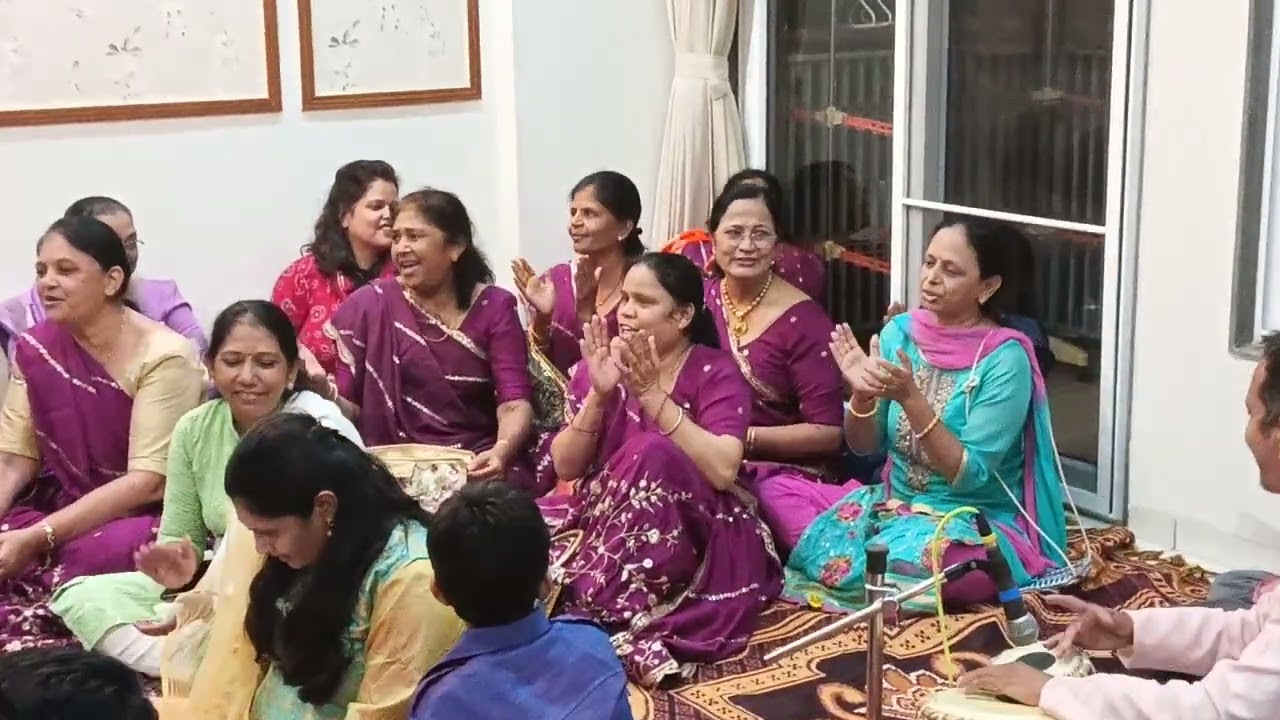 Prabhu Parnu Bhakti by Prashant Shah Palejwala @ માતુશ્રી રક્ષાબેન પ્રવીણચંદ્ર શાહ પરિવાર, વડોદરા.  