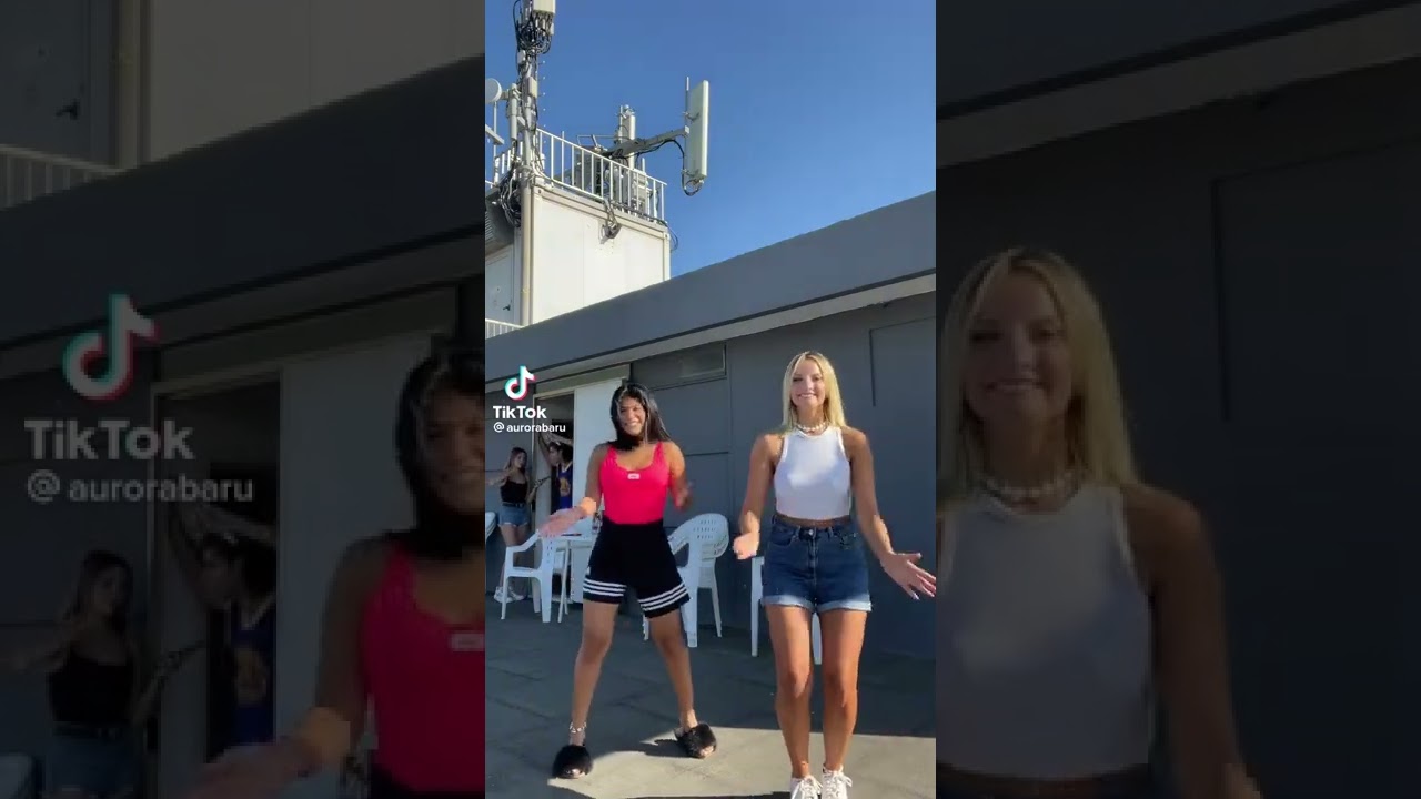 IL NOSTRO NUOVO TREND 🤩 BY GIULIA SALEMI E AURORA BARUTO #Shorts #Shortsvideo #TikTok